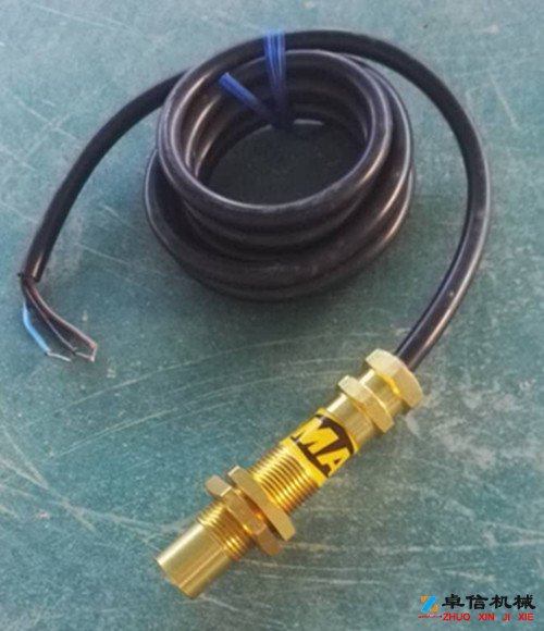 卓信ZSKG-L防爆速度傳感器規格齊全皮帶測速傳感器AHE-S3012M 卓信ZSKG-L防爆速度傳感器規格齊全皮帶測速傳感器AHE-S3012M